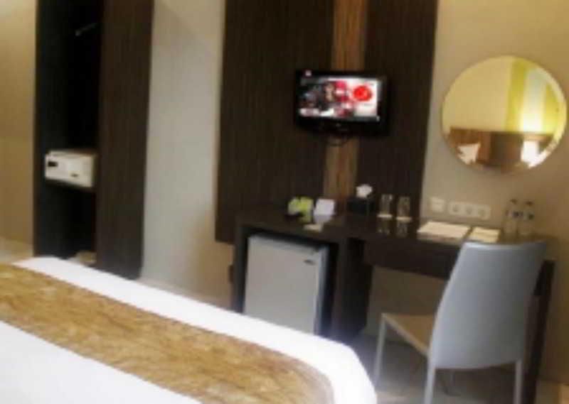 Pose In Hotel Jogyakarta Zewnętrze zdjęcie